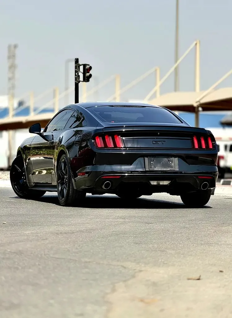 2017 Ford Mustang GT 5.0L V8 GCC Specs