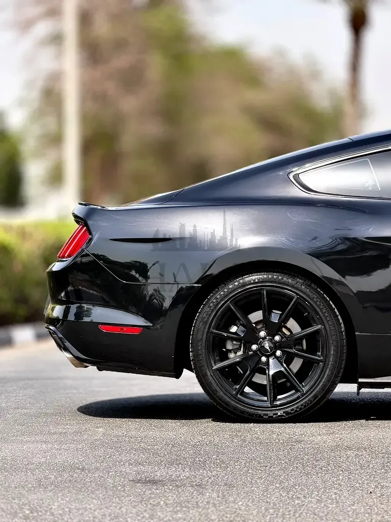 2017 Ford Mustang GT 5.0L V8 GCC Specs